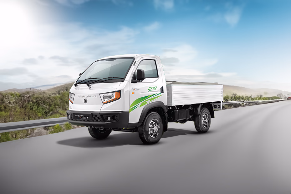 DOST + XL CNG exterior